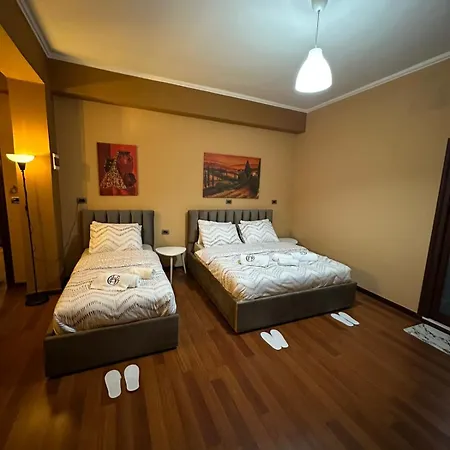 Mb King Hotel Gjirokastër