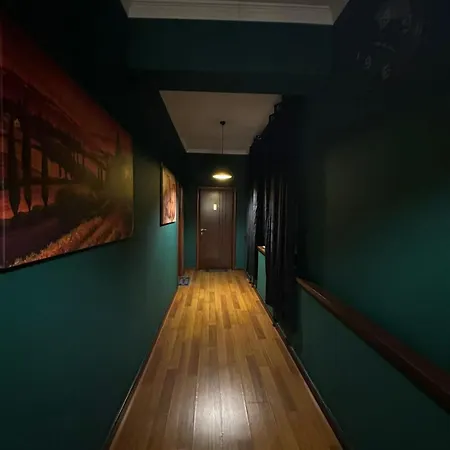 Mb King Hotel