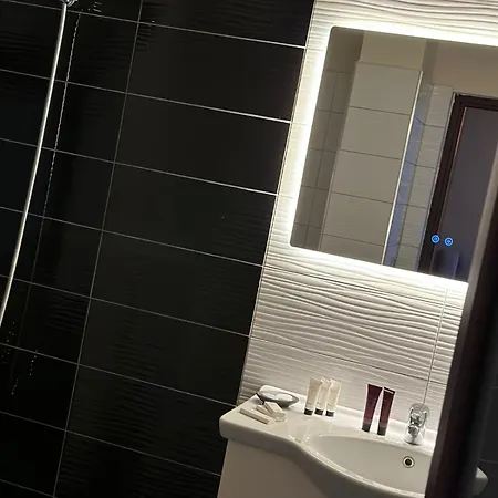 Mb King Hotel Gjirokaster